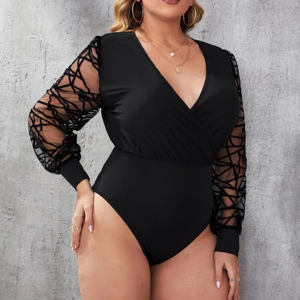 New SHEIN Plus Surplice Neck Contrast Geo Mesh Bodysuit 3XL - Picture 4 of 5